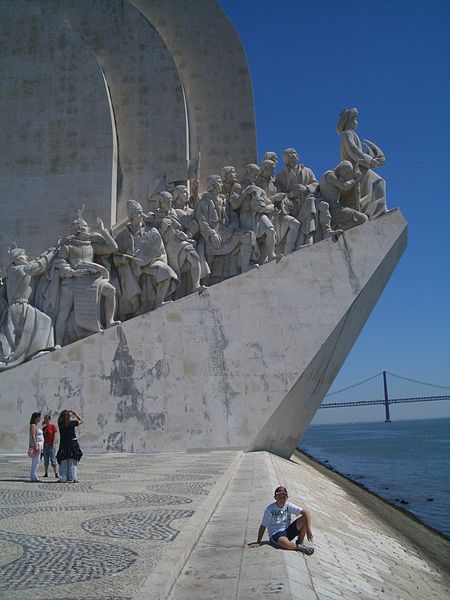450px-Conquistador%27s_monument_in_Lisbon.jpg